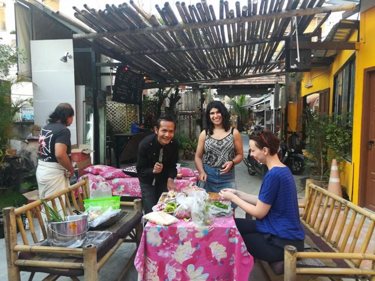 Cody Guesthouse Chiang Mai Dış mekan fotoğraf